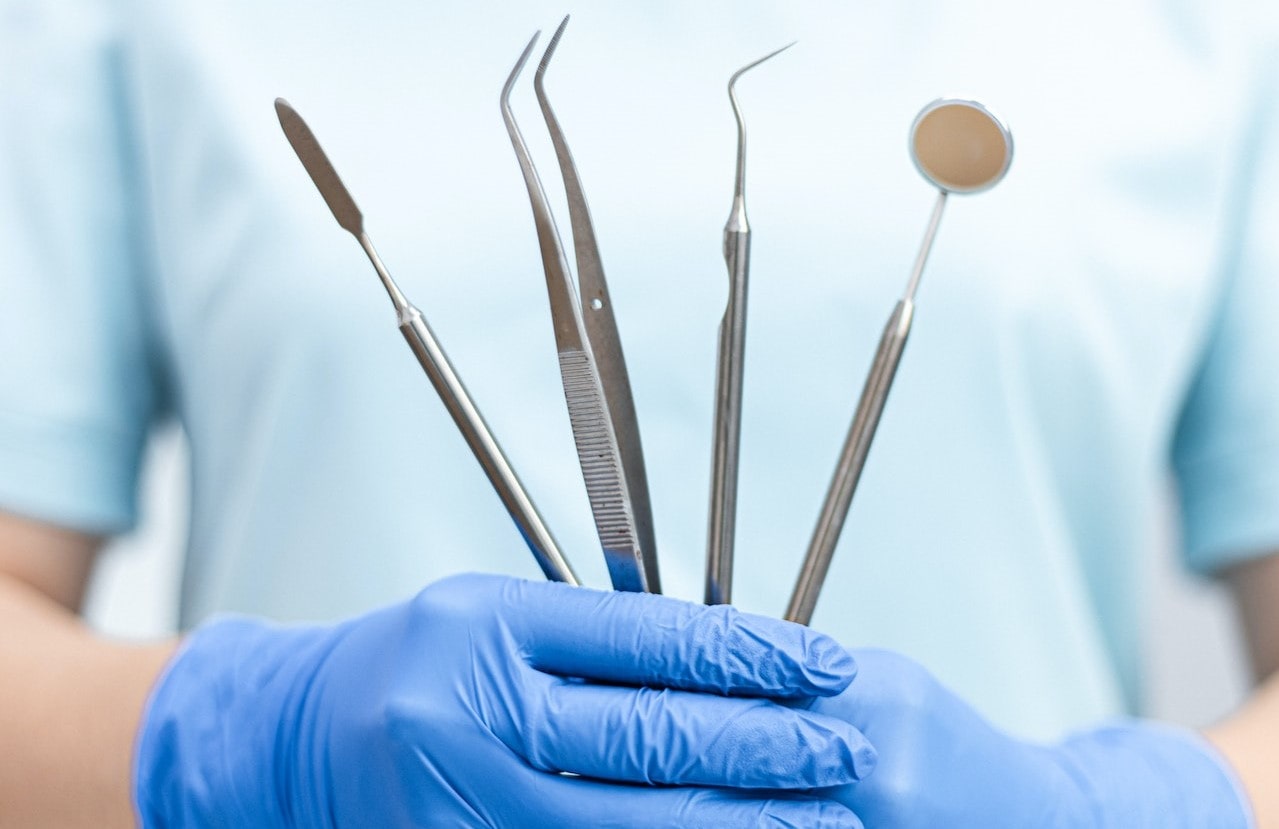 Top 5 Must-Have Dental Instruments in Your Clinic or Hospital